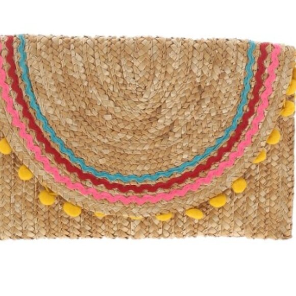 Straw Clutch - Picture 1 of 2